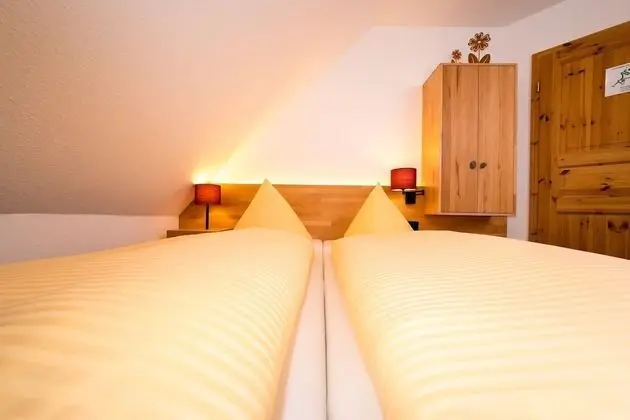 Business Tek Büyük Yataklı Oda