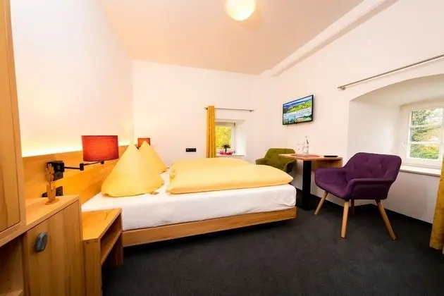 Standard Tek Büyük Yataklı Oda