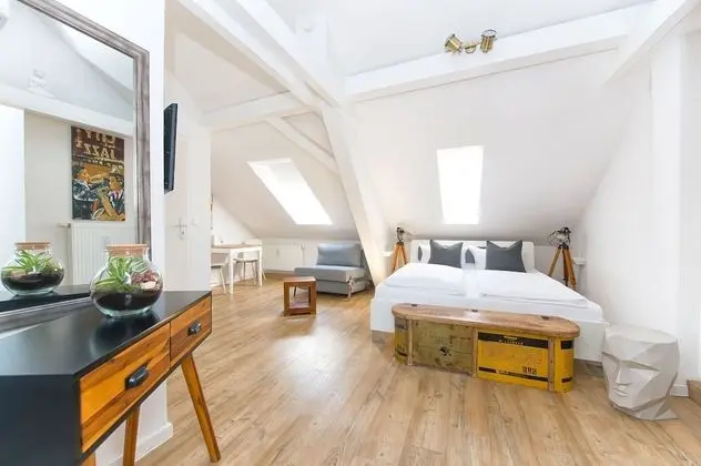 Comfort Tek Büyük Yataklı Oda