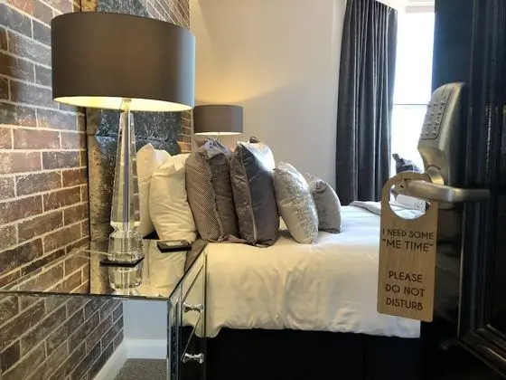 Deluxe Tek Büyük Yataklı Oda