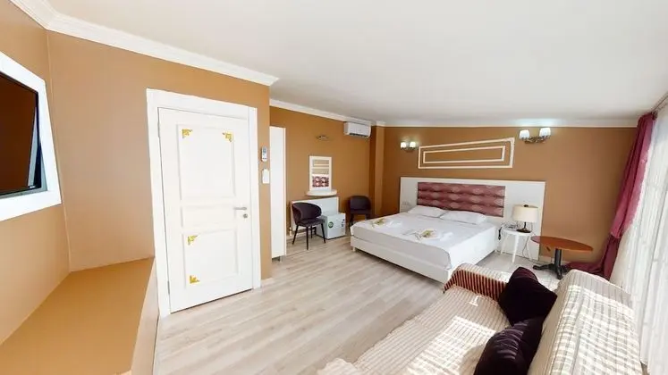 Deluxe Stüdyo Süit