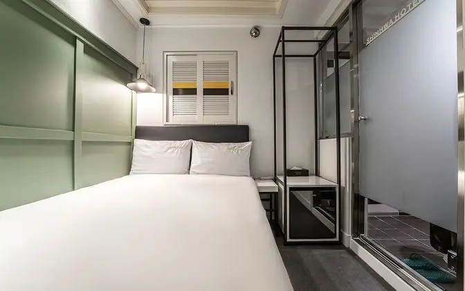 Oda (Standard room (55-inch TV watching al)