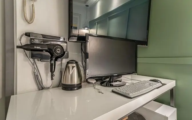 Oda (Standard room (55-inch TV watching al)