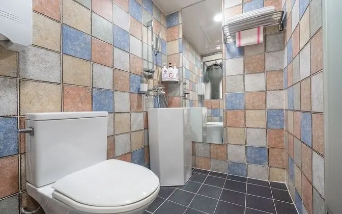 Oda (Standard room (55-inch TV watching al)