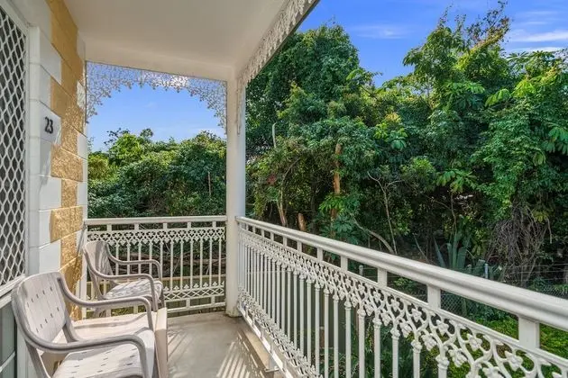 Tek Büyük Yataklı Oda, Balkon