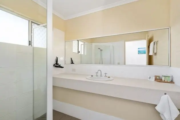 Tek Büyük Yataklı Oda, Balkon