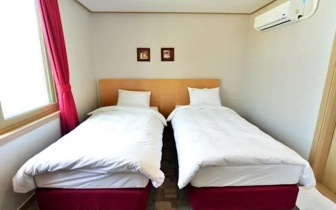 Oda (Twin Room)