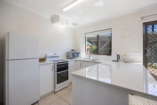 Standard Apart Daire, 2 Yatak Odası, Avlu Manzaralı