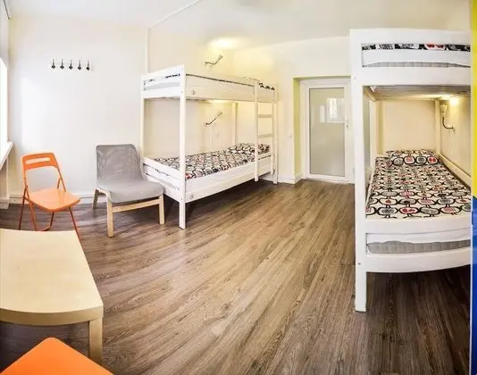 Basic Ortak Ranzalı Oda, Sadece kadınlar için (8 beds)