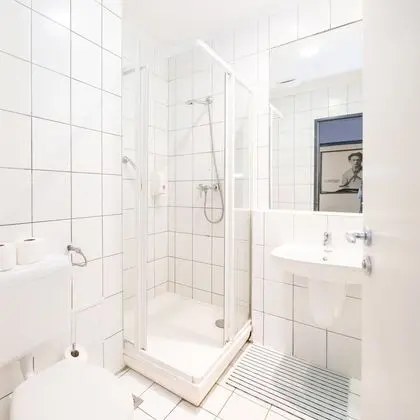 Tek Büyük Yataklı Oda, Özel Banyo