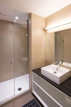 İki Ayrı Yataklı Oda, Özel Banyo