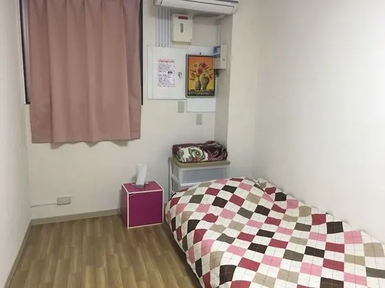 Standard Oda, Sadece kadınlar için, Ortak Banyo (   A   )