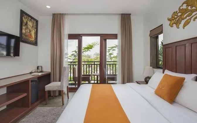 Deluxe Double Room-Free Round Trip Transfers