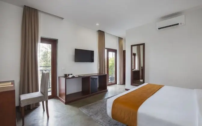 Deluxe Double Room-Free Round Trip Transfers