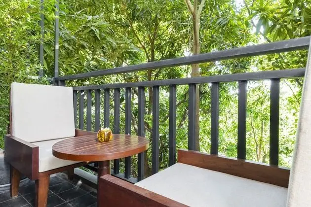 Deluxe Double Room-Free Round Trip Transfers