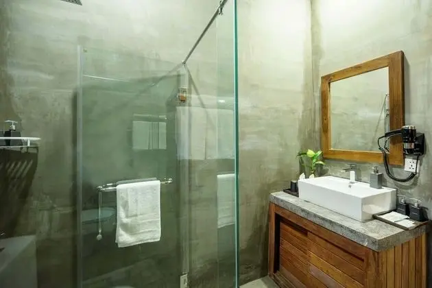 Deluxe Twin Room-Free Round Trip Transfers