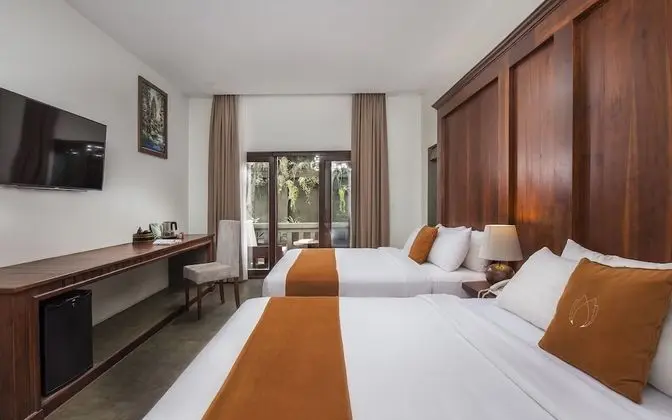 Deluxe Twin Room-Free Round Trip Transfers