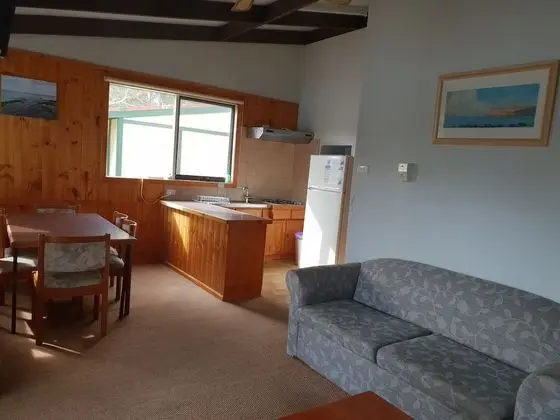 Deluxe Kır Evi, 2 Yatak Odası, Göl Manzaralı (Cottages 8, 9, 10)