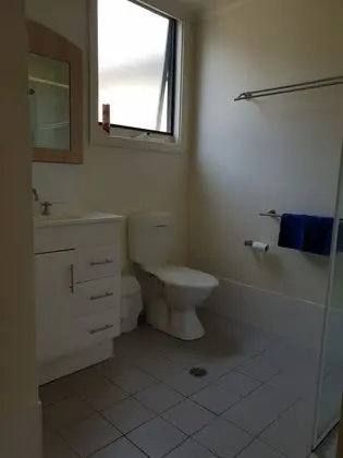 Deluxe Kır Evi, 2 Yatak Odası, Göl Manzaralı (Cottages 8, 9, 10)