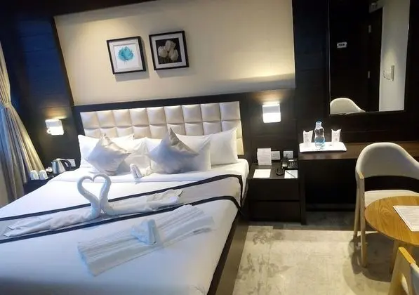Deluxe Tek Büyük Yataklı Oda