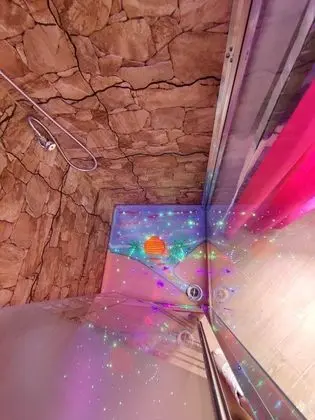 Comfort Tek Büyük Yataklı Oda, Banyolu/Duşlu