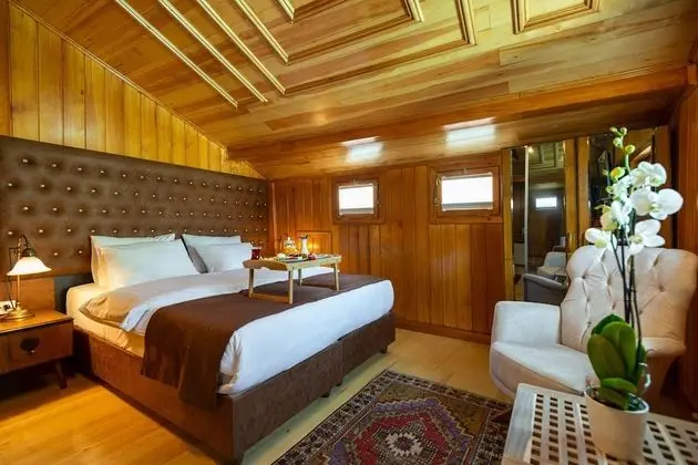 Honeymoon Penthouse