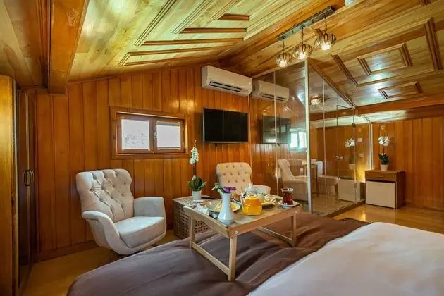 Honeymoon Penthouse