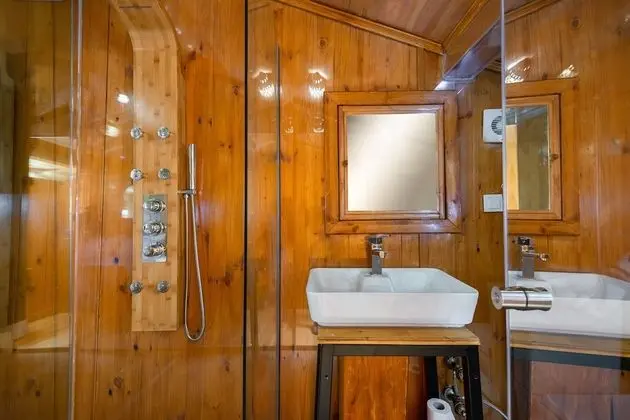 Honeymoon Penthouse