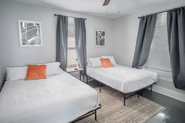 Ev (3 Bedrooms)