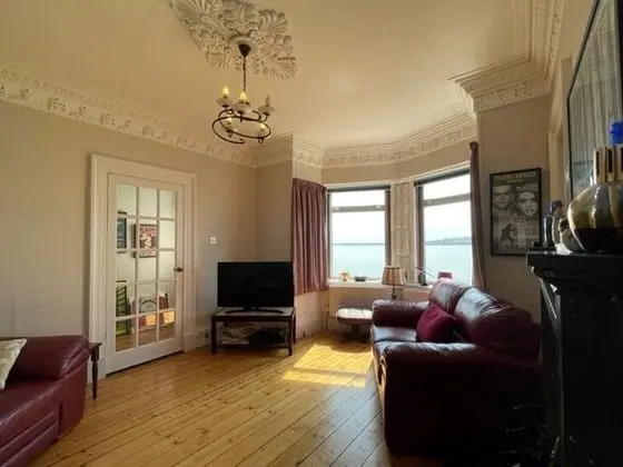 Ev (3 Bedrooms)