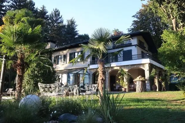 Villa, 5 Yatak Odası, Şömine