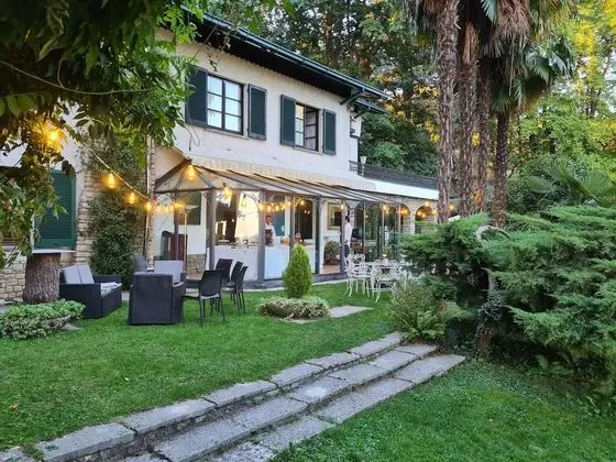 Villa, 5 Yatak Odası, Şömine