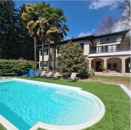 Villa, 5 Yatak Odası, Şömine