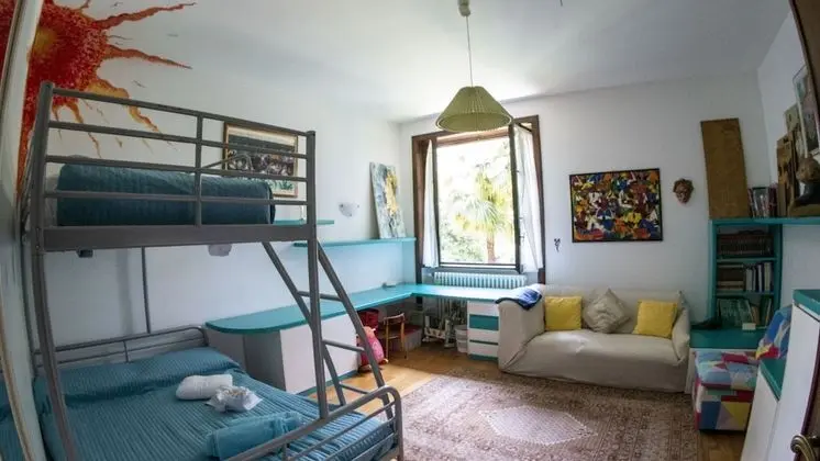 Villa, 5 Yatak Odası, Şömine