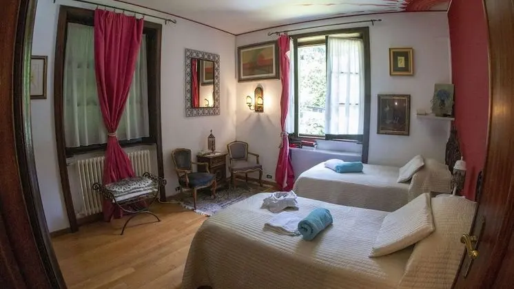 Villa, 5 Yatak Odası, Şömine