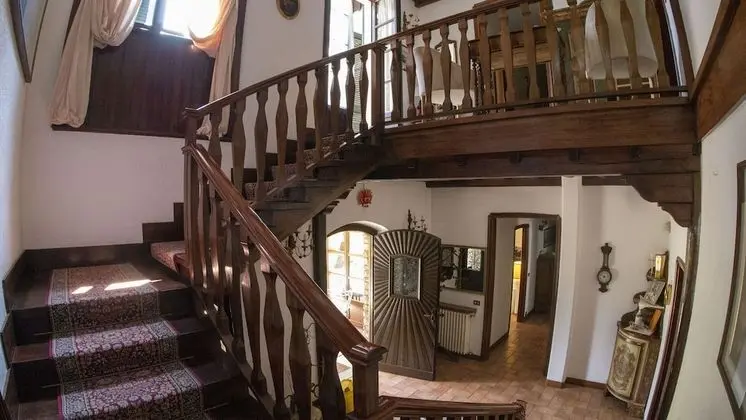 Villa, 5 Yatak Odası, Şömine