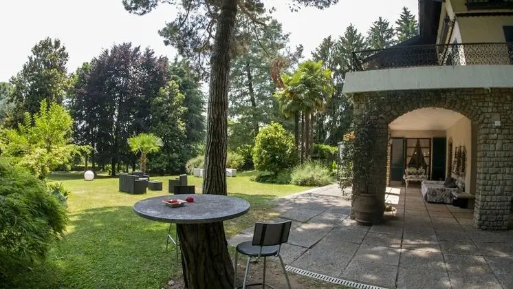 Villa, 5 Yatak Odası, Şömine