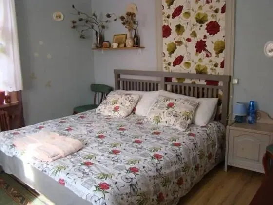 Tek Büyük Yataklı Oda, Ortak Banyo