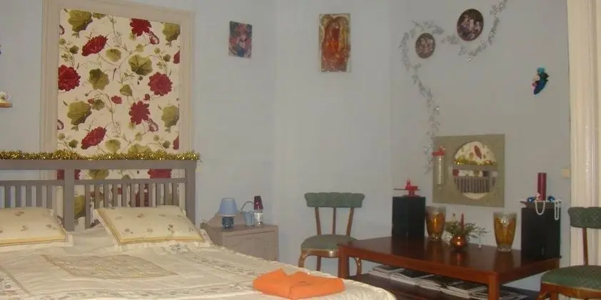 Tek Büyük Yataklı Oda, Ortak Banyo
