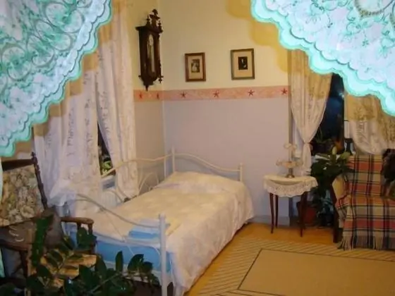 Üç Kişilik Oda, Ortak Banyo