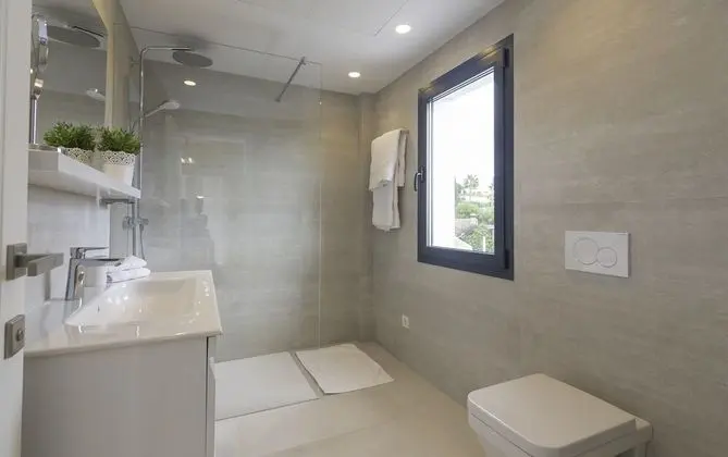 Villa, 5 Yatak Odası, Kişiye Özel Havuzlu