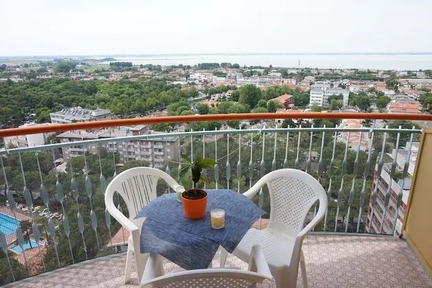 Stüdyo, Teras
