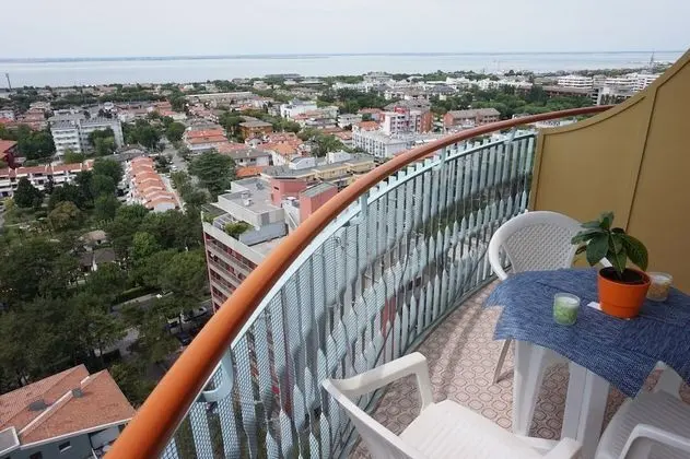 Stüdyo, Teras