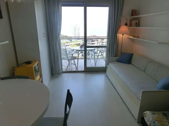 Stüdyo, Teras