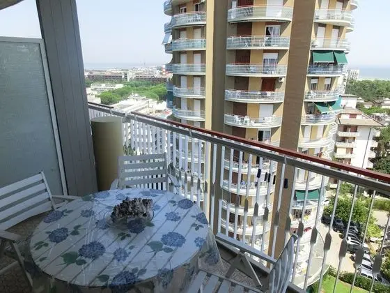 Stüdyo, Teras