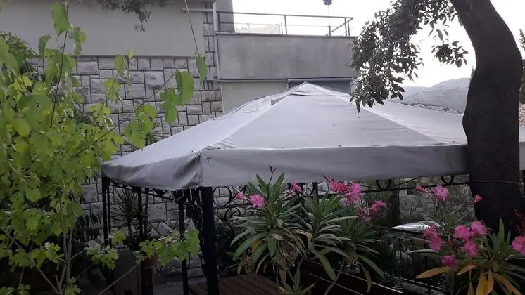Oda, 1 Yatak Odası, Sigara İçilebilir, Teras