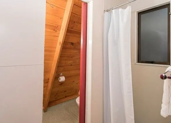 Standard Dağ Evi, Özel Banyo (Winged)