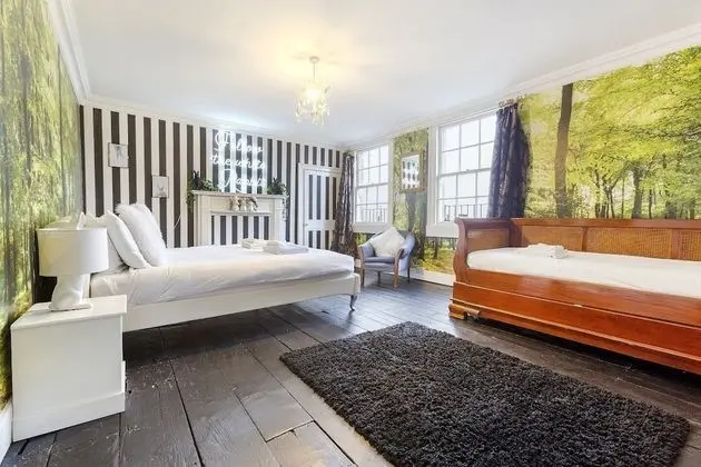 Apart Daire, 6 Yatak Odası