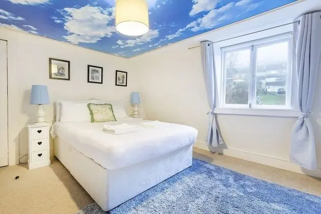 Apart Daire, 6 Yatak Odası