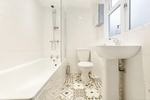 Apart Daire, 6 Yatak Odası